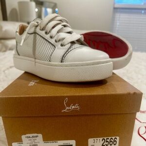christian louboutin vieirissima sneakers